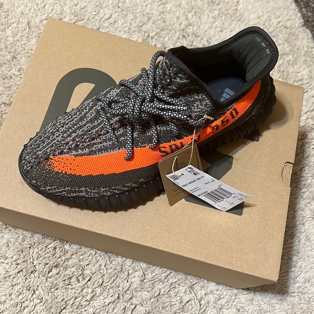 Yeezy 350 V2 Boost shoes